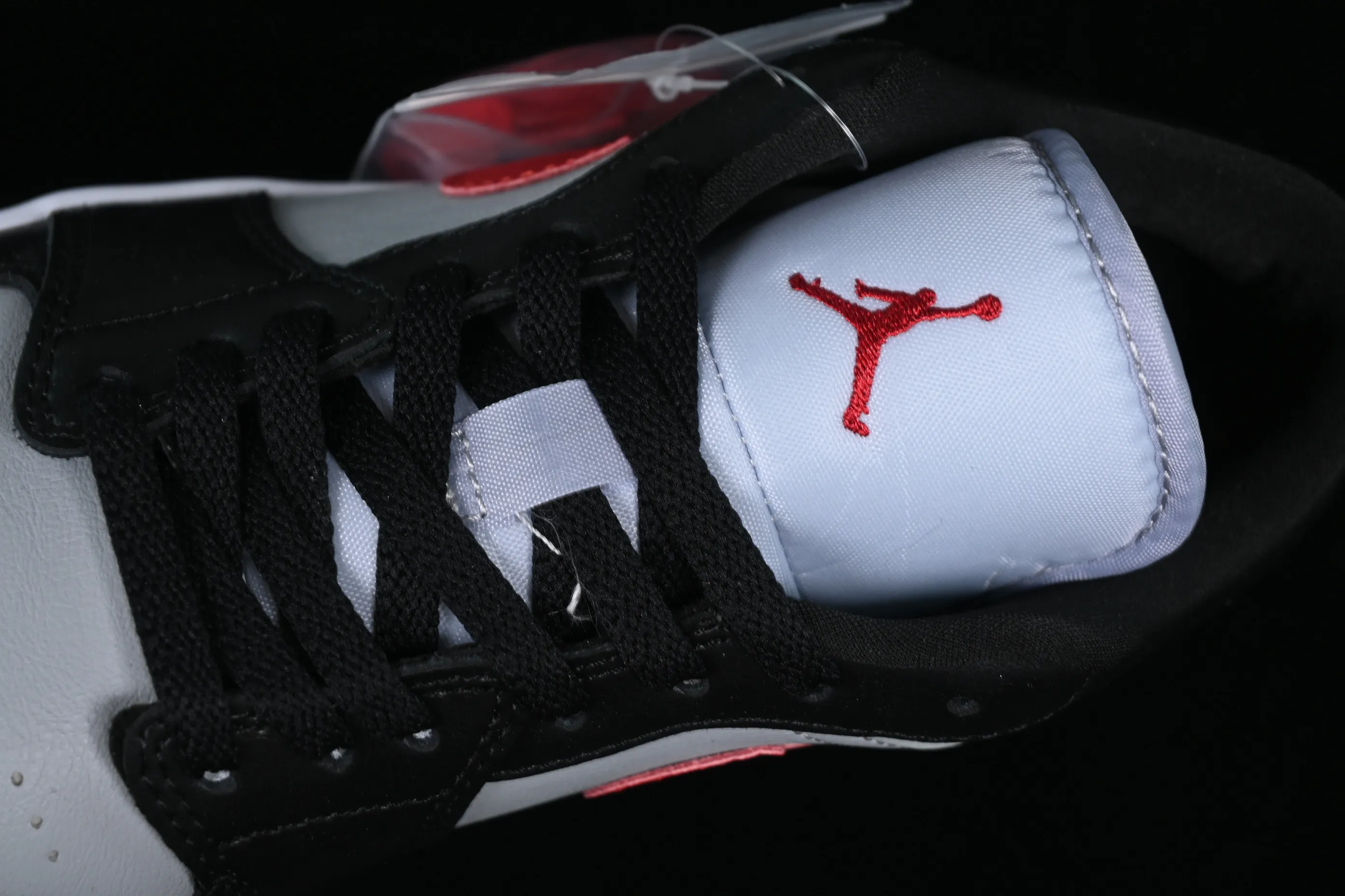 All categories Air Jordan Jordan series basketball shoes Air Jordan 1 Low Z version Air Jordan 1 Low AJ1 Joe 1 black gray red hook low-top cultural basketball shoes DC0774-062